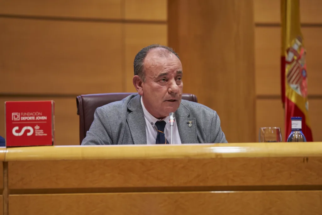 Manuel Gallardo en el Senado