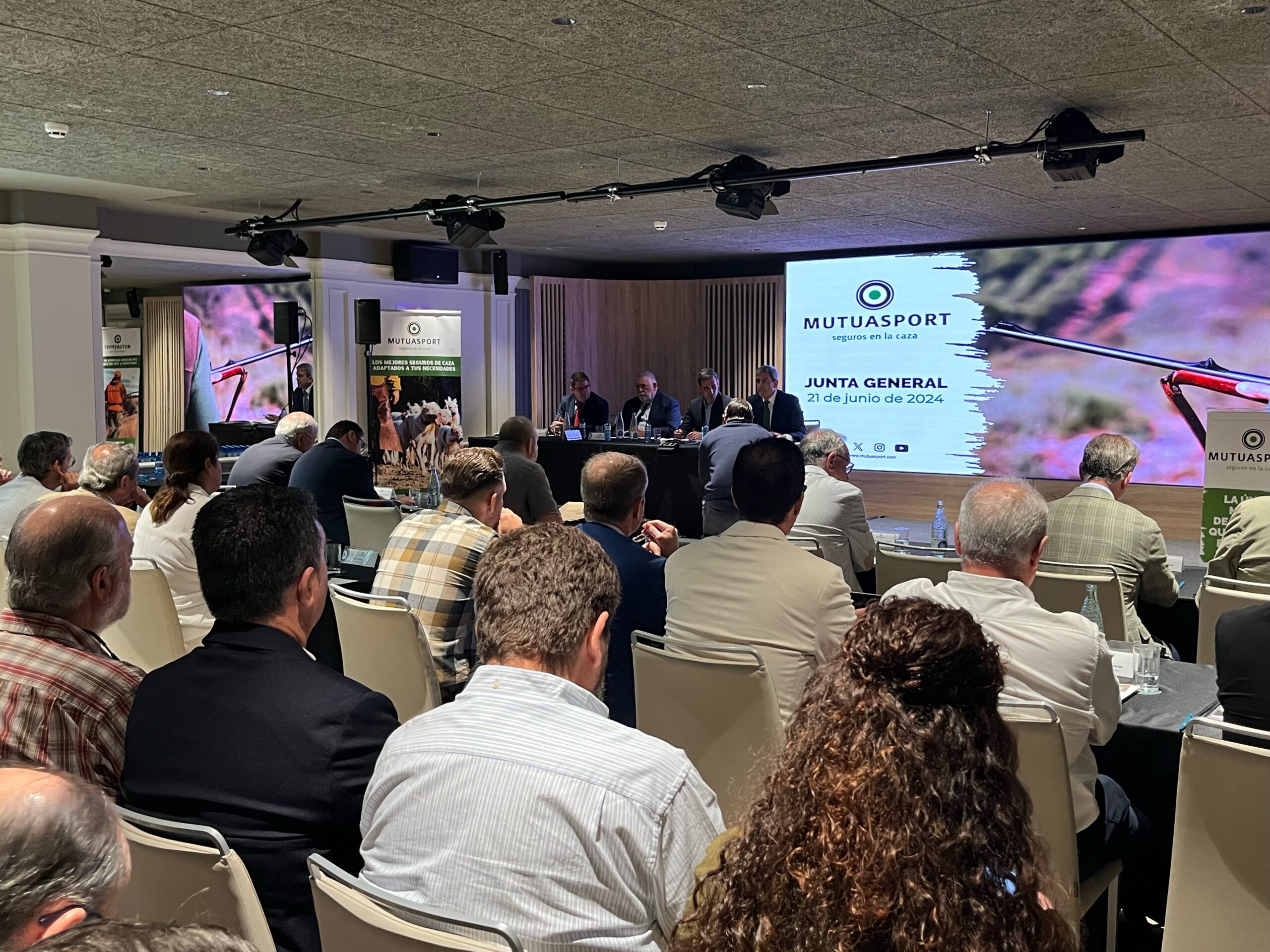 Mutuasport reitera su fuerte compromiso en la defensa de la caza en España