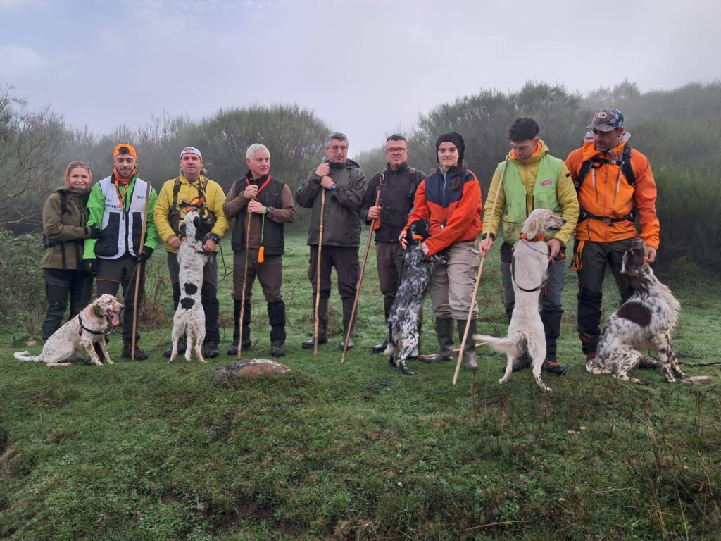 Algunos participantes del I Campeonato de España de Perros de Muestra de Montaña