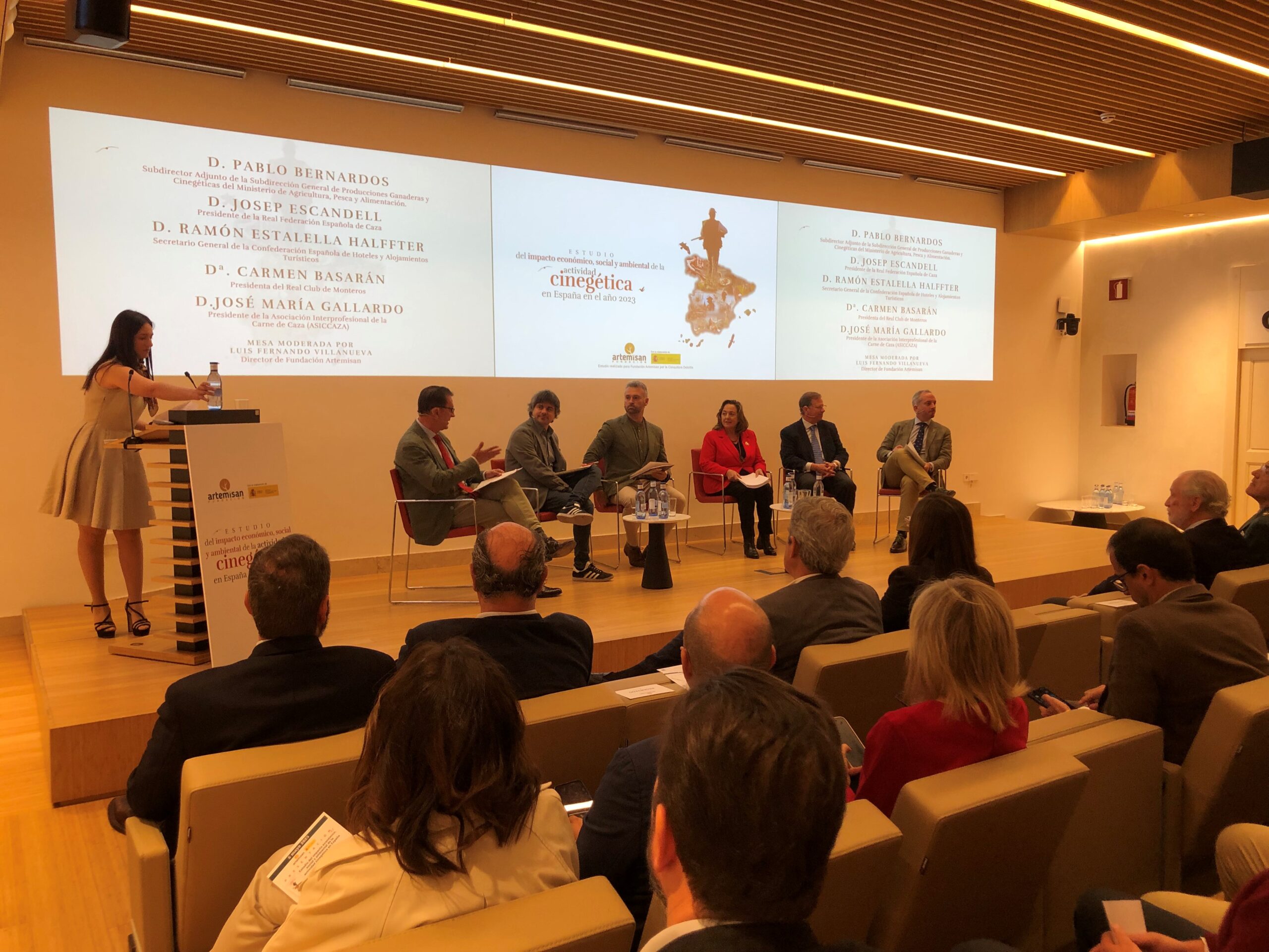 La caza genera anualmente 10.190 millones de euros de PIB en España y mantiene 199.000 puestos de trabajo