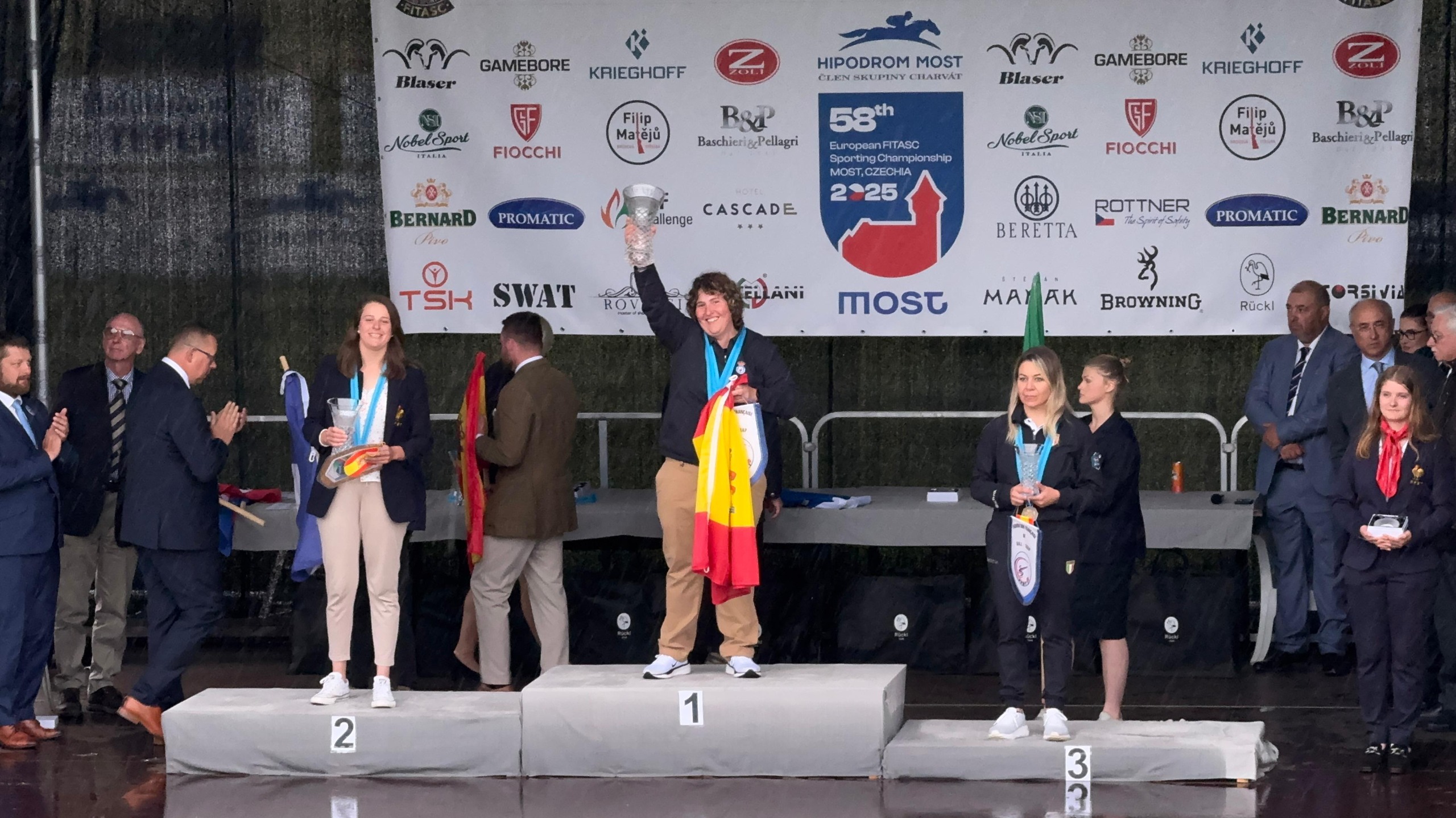 España brilla en el Europeo de Recorridos de Caza: oro para Laparra y doble bronce por equipos
