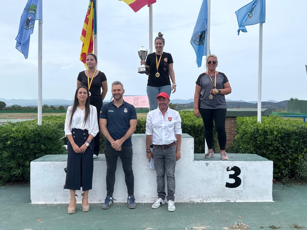 Pódium damas del LXXVI Campeonato de España de Blancos a Brazo
