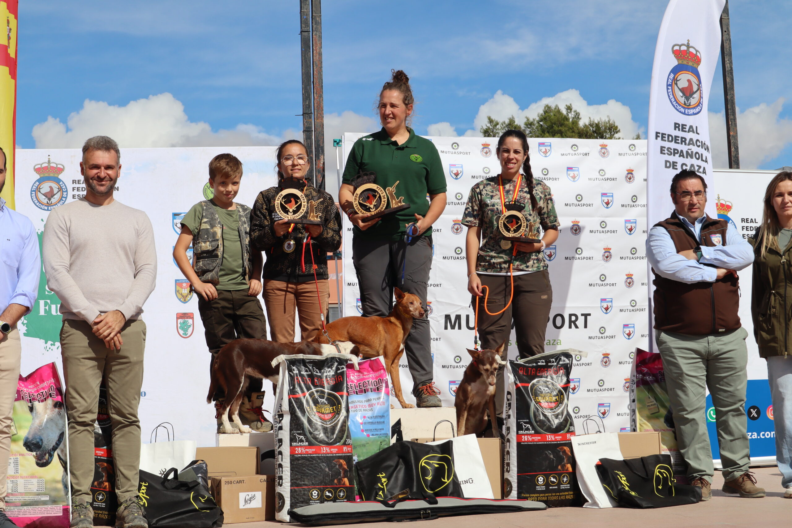 Leire Egaña es la nueva campeona de España de Caza Menor con Perro